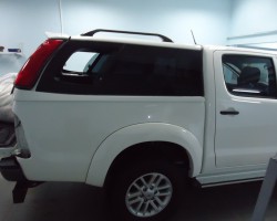 Установка Sammitr V4 Toyota Hilux белая максимальная комплектация 3 января 2015